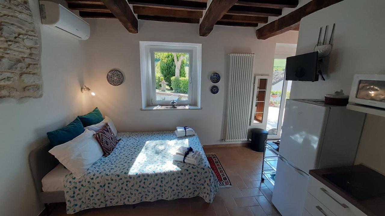 Appartamento Casale di Nicolò Urbino Esterno foto